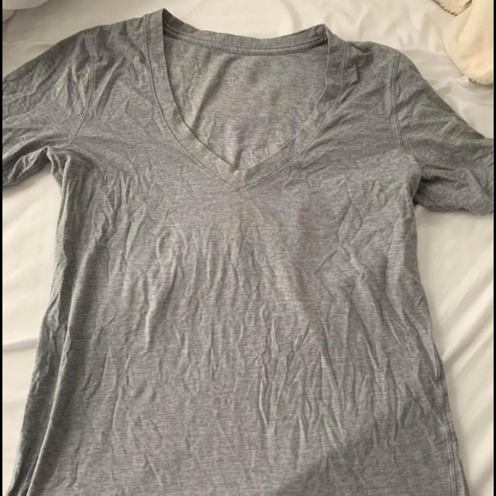Lululemon V neck tee